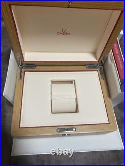 Omega Genuine watch box case Wooden Booklet Card case Pouch Outer box MINT