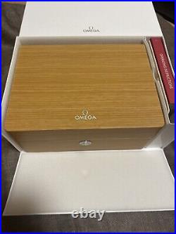 Omega Genuine watch box case Wooden Booklet Card case Pouch Outer box MINT
