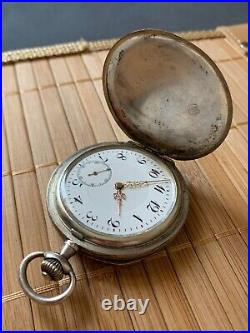 Silver hunter case pocket watch from circa 1900s