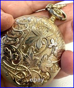 Vintage Caravelle Swiss Made Gold Tone Hunter Case Pocket Watch Engraved Floral